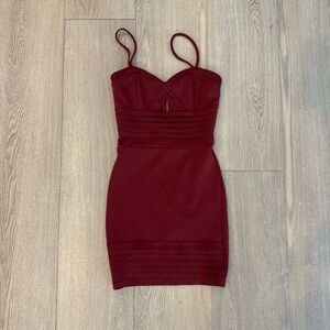 Elegant Burgundy Bodycon Dress